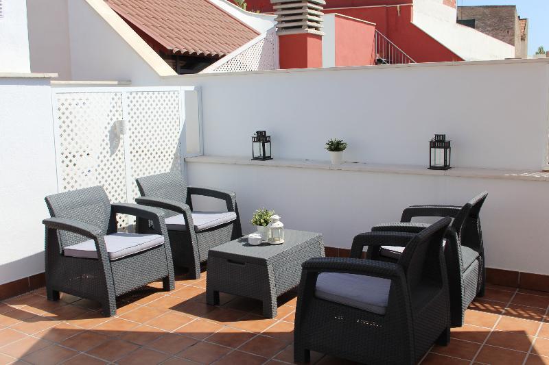 Suites Del Pintor Malaga Exterior photo